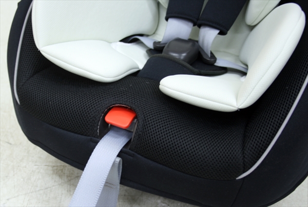 SUBARU純正ISOFIXチャイルドシート F4107YA080