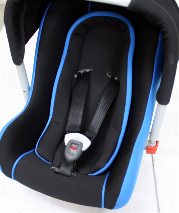 ベビーシート クラス0+ISOFIX ブラック/ブルー