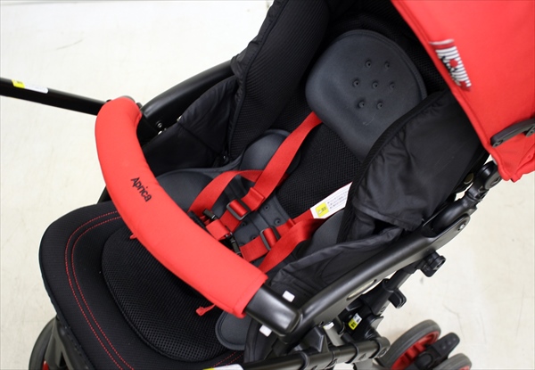 フライル FLYLE ルビー