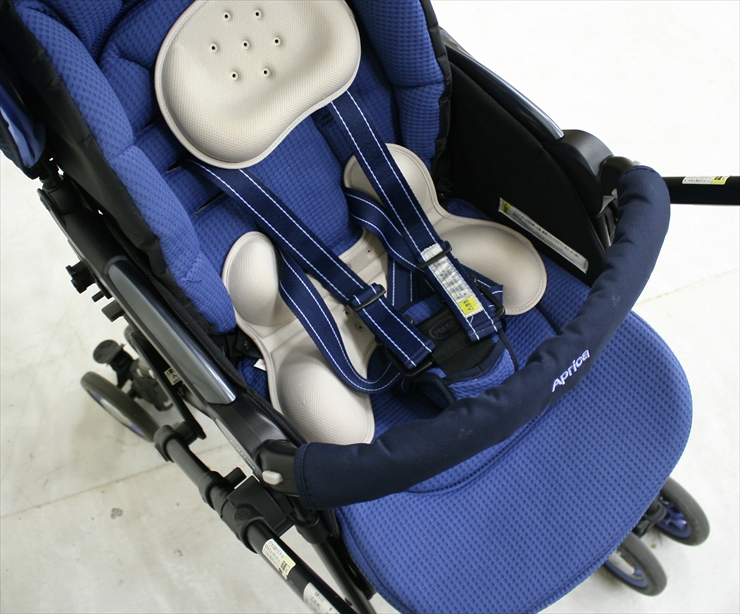 ソラリア リミテッド グレースネイビー