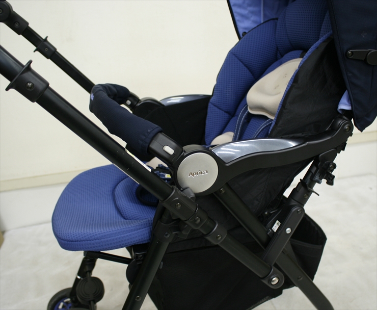 ソラリア リミテッド グレースネイビー