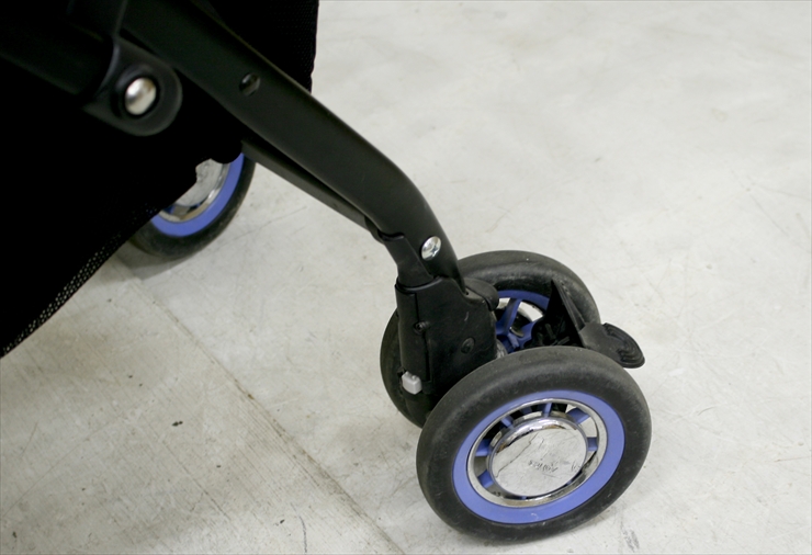 ソラリア リミテッド グレースネイビー