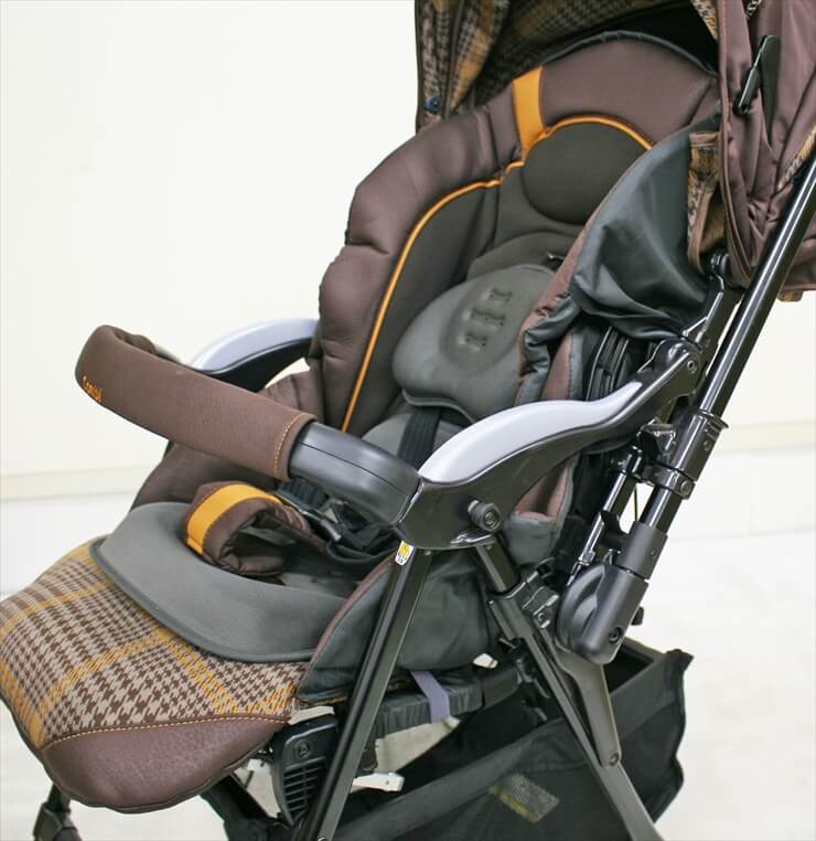 ディアクラッセ オート4キャス エッグショック YB-500 トラッドブラウン