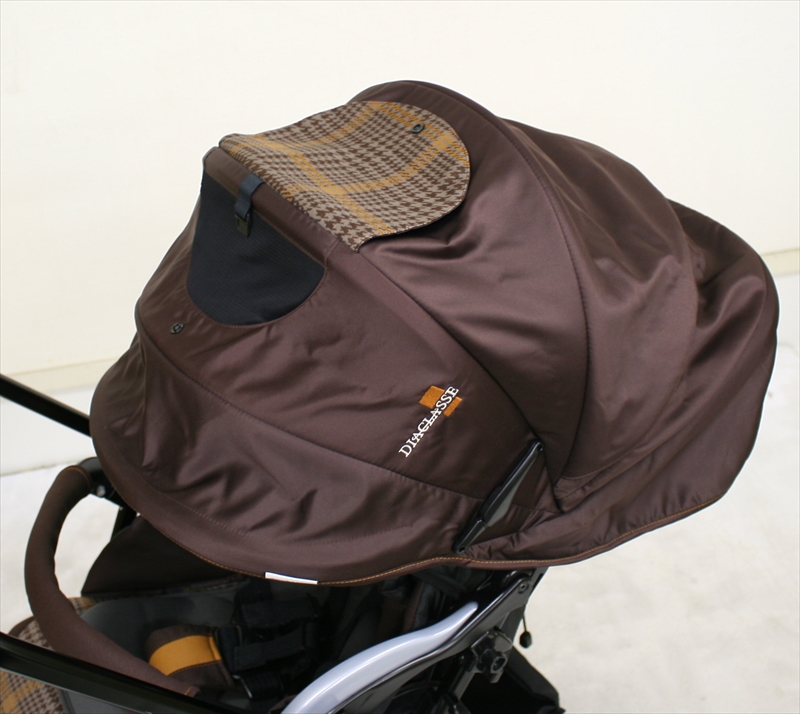 ディアクラッセ オート4キャス エッグショック YB-500 トラッドブラウン