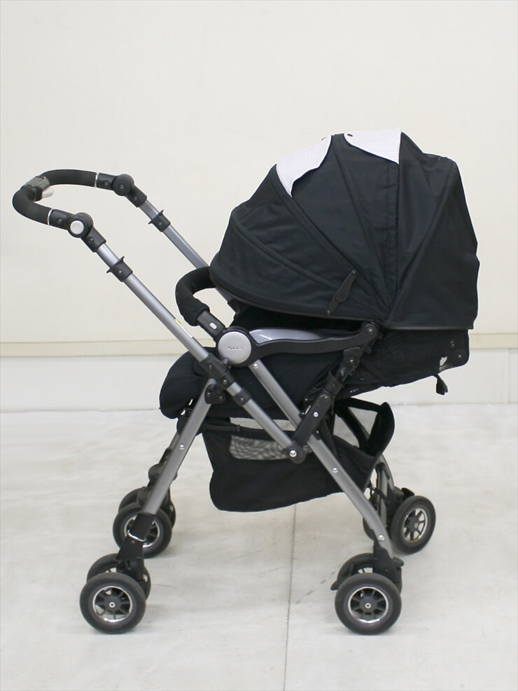 ソラリア 2013　ノーブルブラック オート4輪