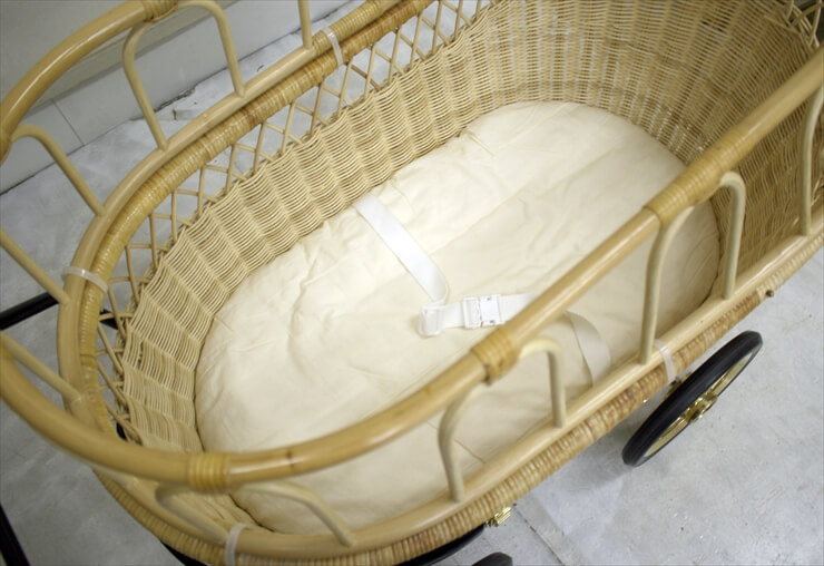 プスプス　ブラックシリーズ本体　東京乳母車　バスケット式ベビーカー