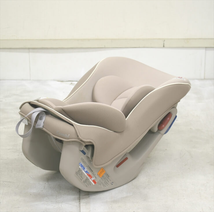 コッコロS UX ヘーゼルナッツ コンビ製チャイルドシート