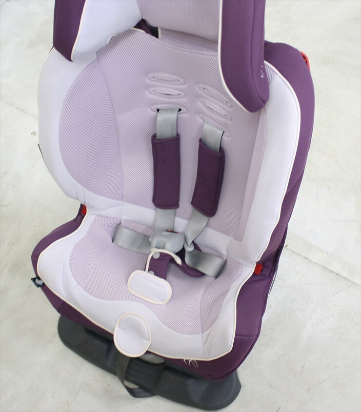 エールベベ スウィングムーン カーメイト製ジュニアシート 