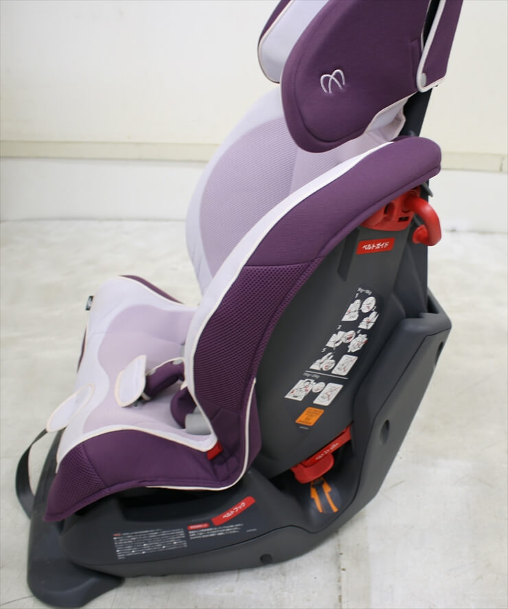 エールベベ スウィングムーン カーメイト製ジュニアシート