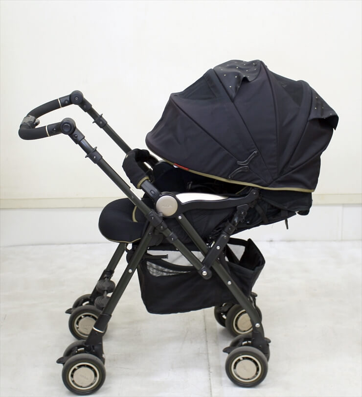 ソラリア 2014 ミッドナイトブラック オート4輪 アップリカ