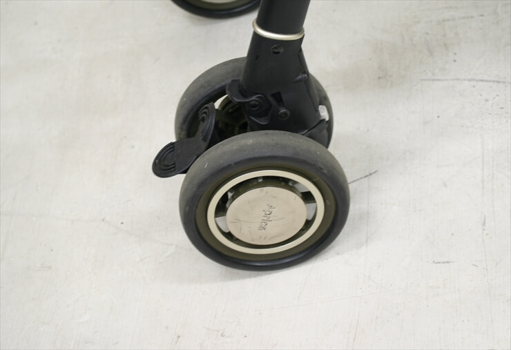 ソラリア 2014 ミッドナイトブラック オート4輪 アップリカ