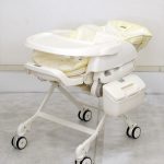 ネムリラ オートスウィング イエロー コンビ製ハイローチェア 電動タイプ