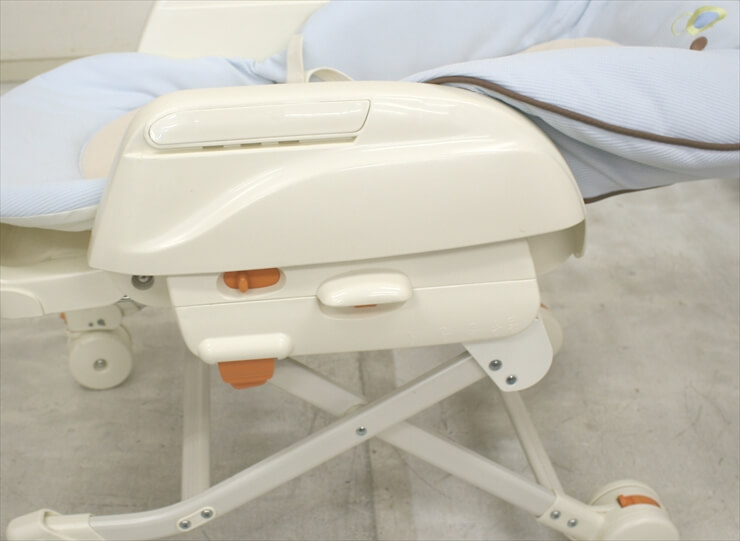 レミニスS ピュアアクア コンビ製ハイローチェア 手動タイプ