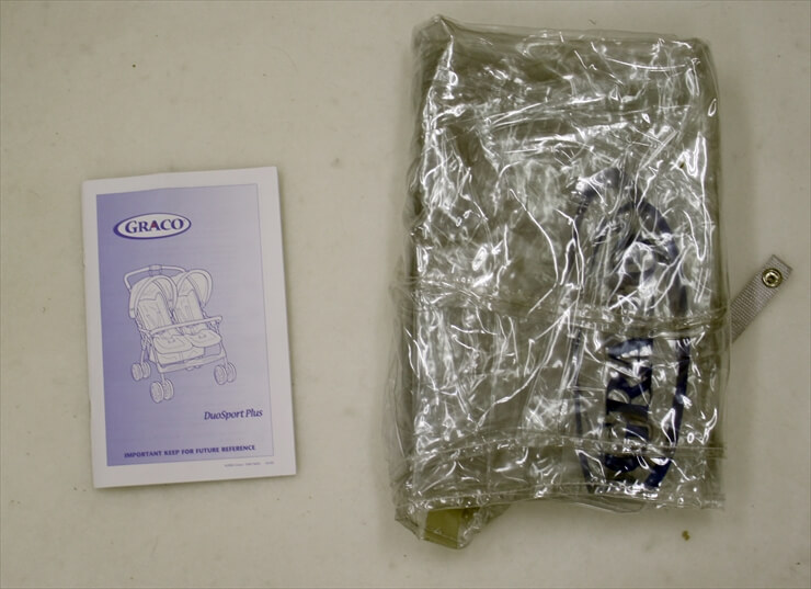 デュオスポーツプラス ブラック グレコ製2人乗りベビーカー