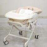 クーナココ Airstyle コンビ製ハイローチェア 手動