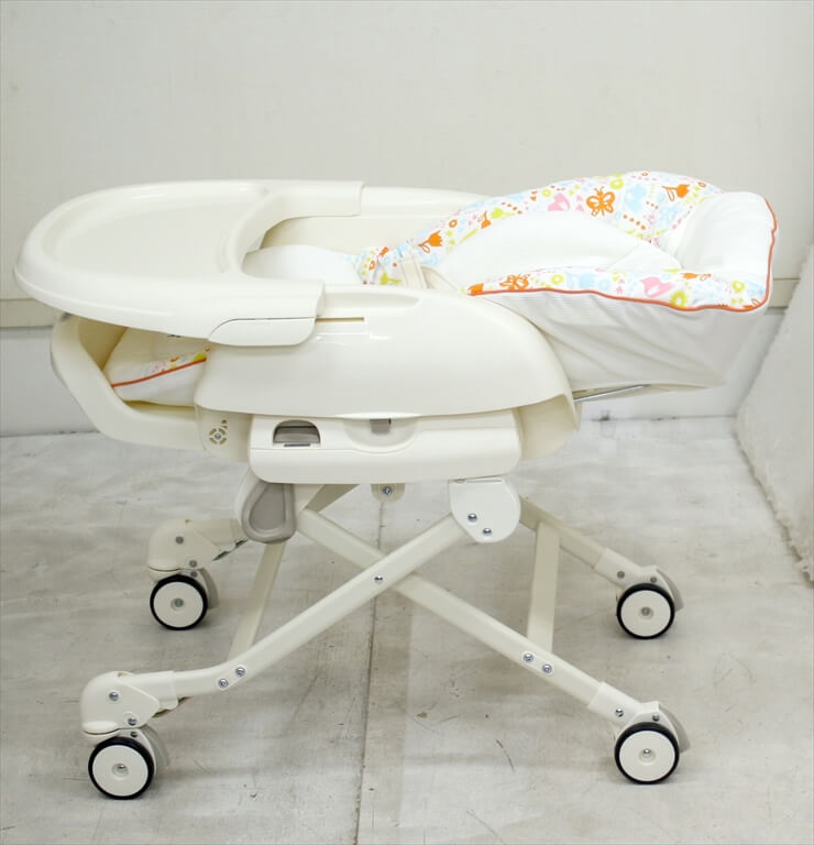 ネムリラ おやすみ&チェア アドバンス フラワーバタフライ コンビ製ハイローチェア 手動