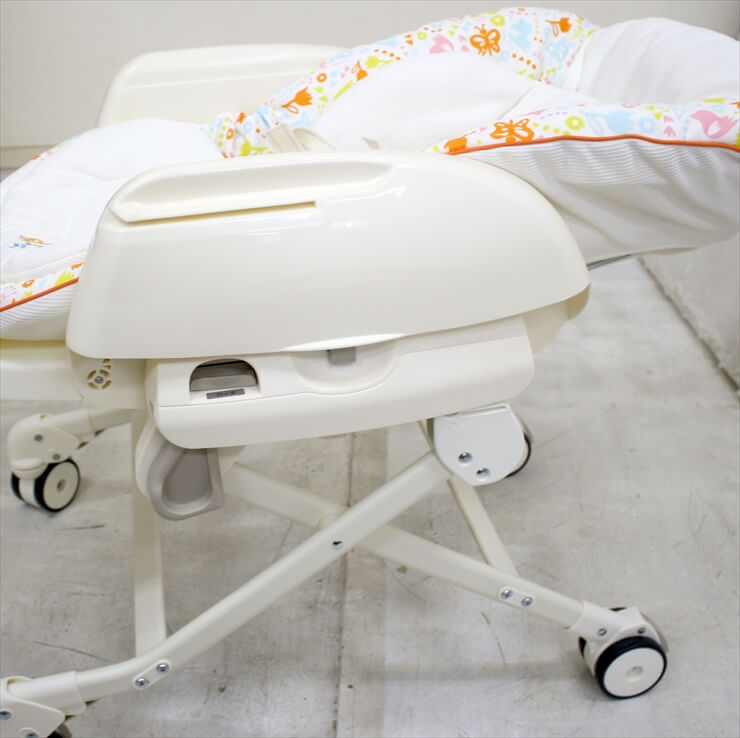 ネムリラ おやすみ&チェア アドバンス フラワーバタフライ コンビ製ハイローチェア 手動
