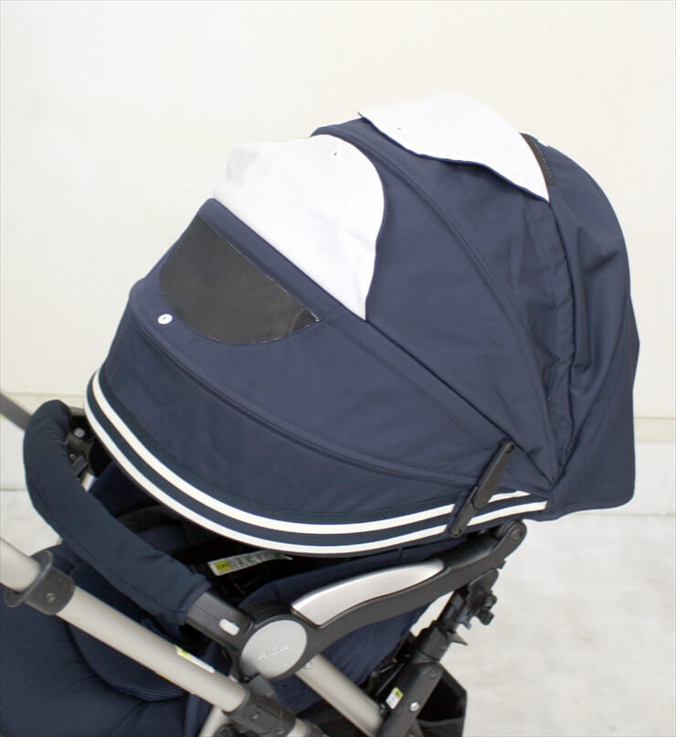 ソラリア 2013 タッジオネイビー オート4輪