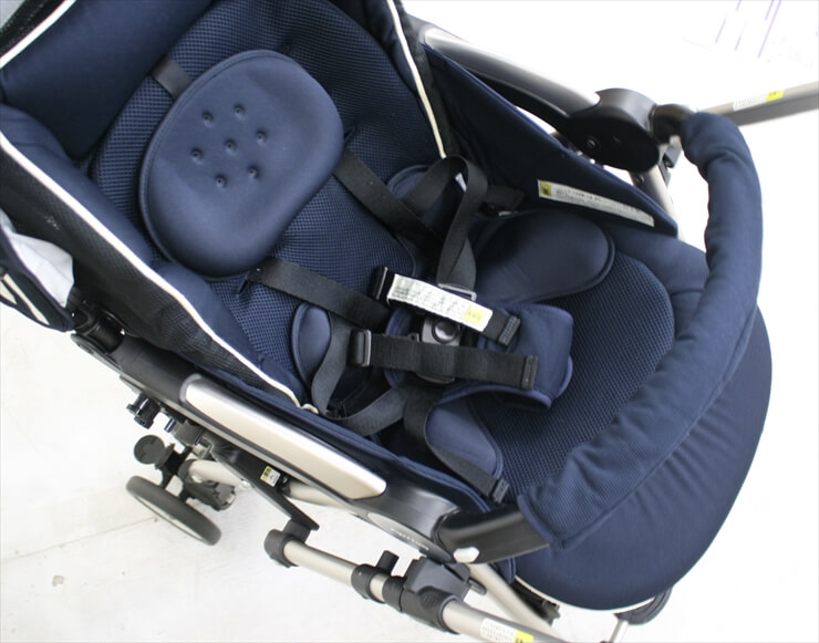 ソラリア 2013 タッジオネイビー オート4輪