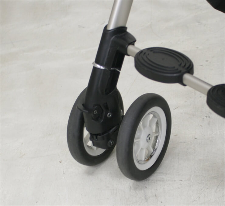 ソラリア 2013 タッジオネイビー オート4輪