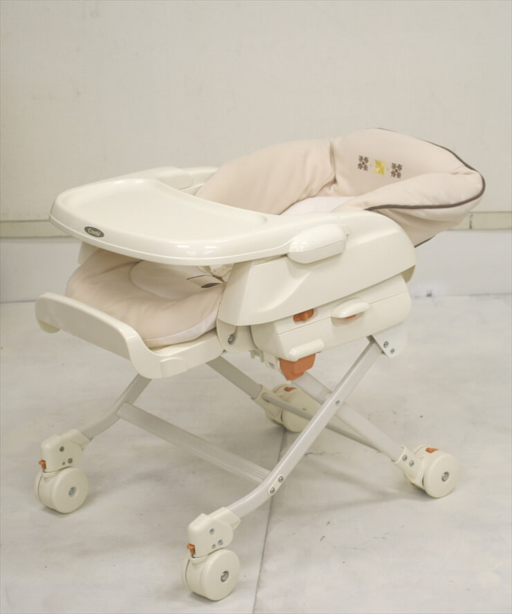 レミニスS ピュアベージュ コンビ製ハイローチェア 手動