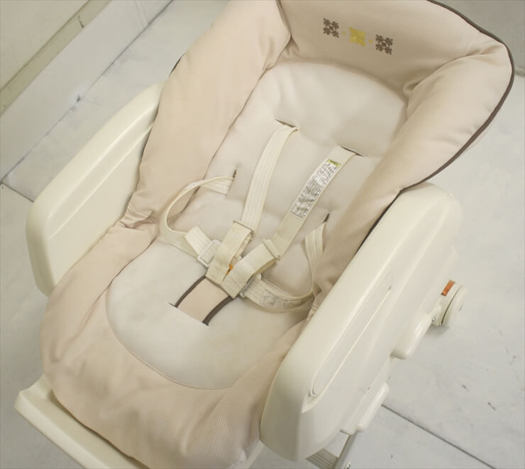 レミニスS ピュアベージュ コンビ製ハイローチェア 手動