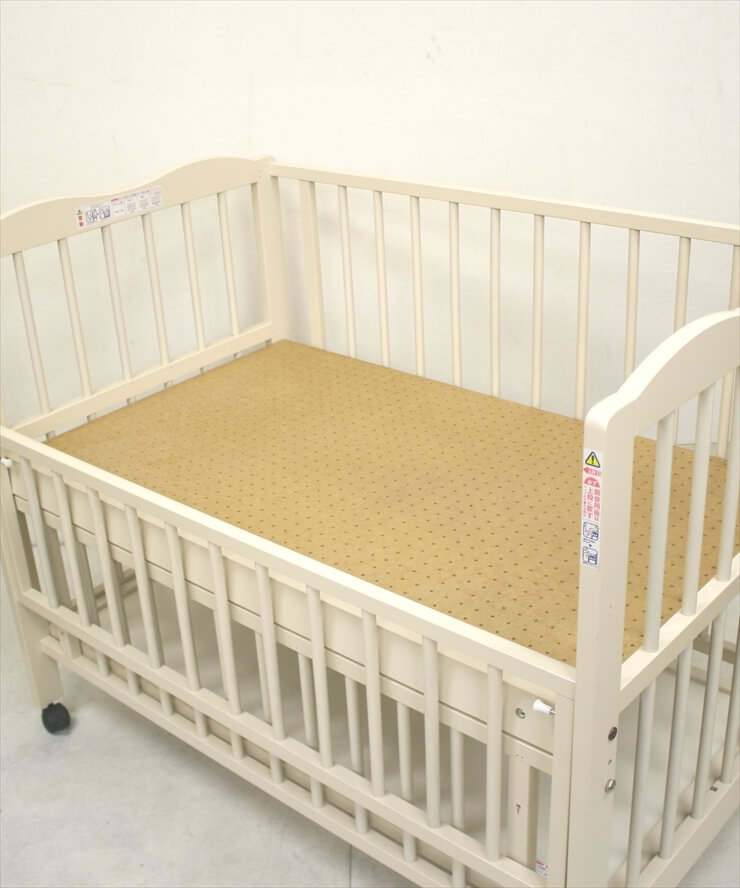 アン ハイタイプベッド ホワイト キンタロー製ベビーベッド