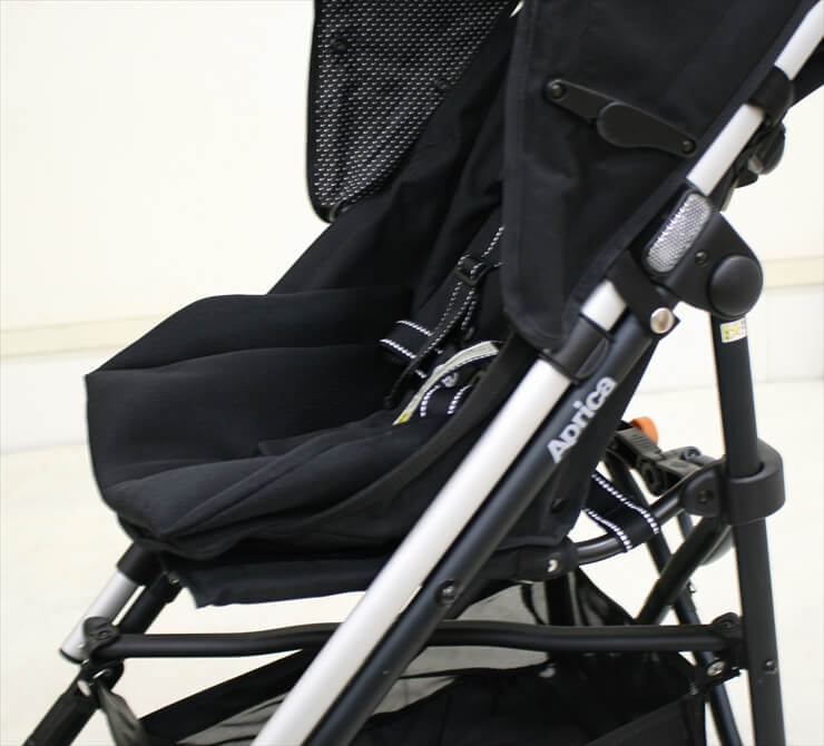 スティック ツイッギー ブラック アップリカ