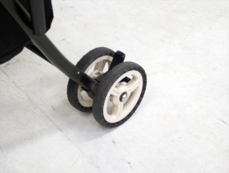 メチャカルハンディα エッグショック MD　ヴェネチアンホワイト