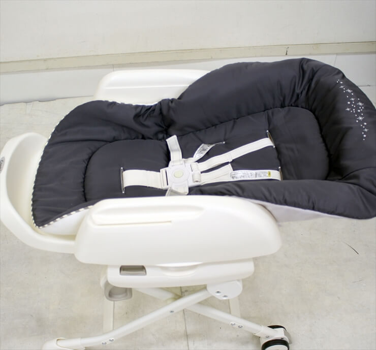 ネムリラFF セサミグレー コンビ製ハイローチェア 手動