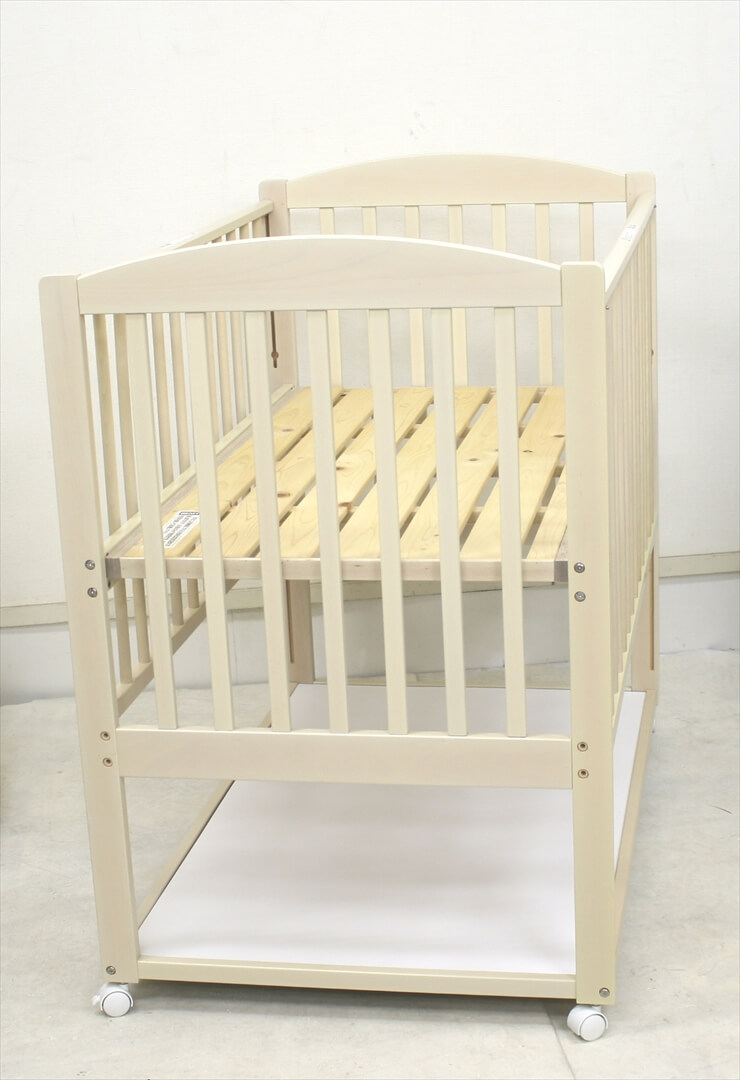 サワベビー デュアルスライドベッド S-500　澤田工業