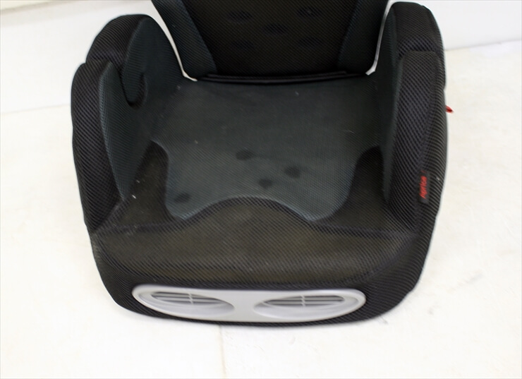 ジュライド グロッシーブラック アップリカ製ジュニアシート