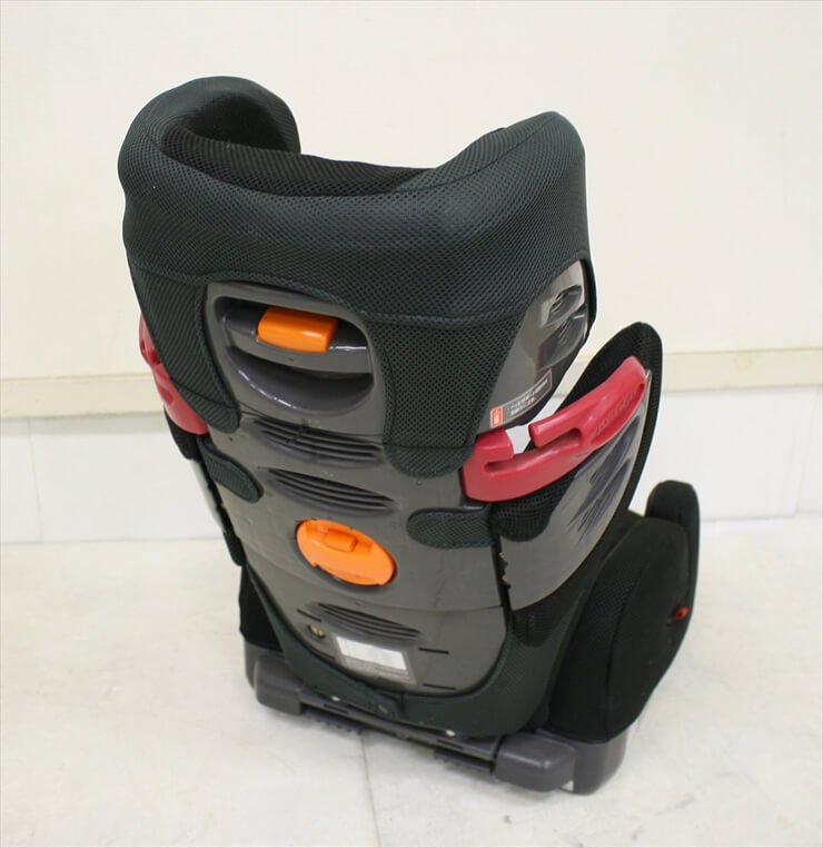 ジュライド グロッシーブラック アップリカ製ジュニアシート