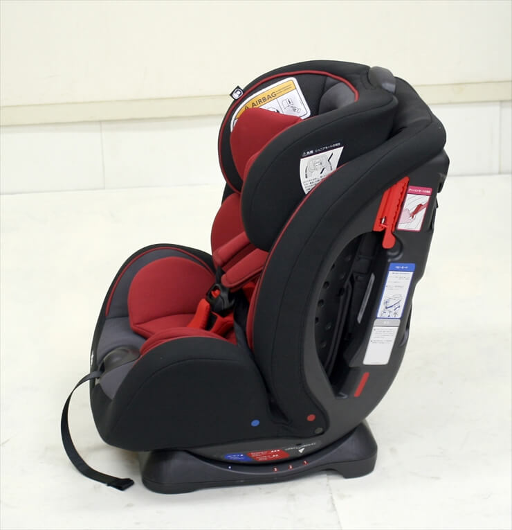 Joie valiant ジョイ― バリアント レッド