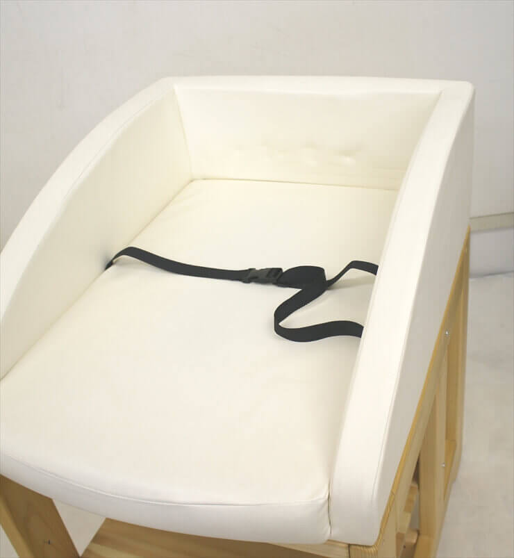 ヤマサキ 業務用おむつ交換台 G-002