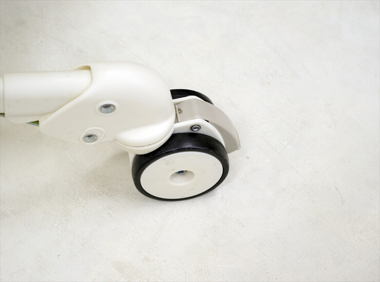 ベビーステーション ミッキーマウス ホワイトグラス アカチャンホンポ