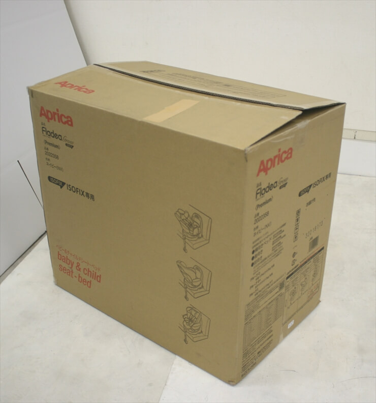 フラディア グロウ ISOFIX プレミアム ネイビー