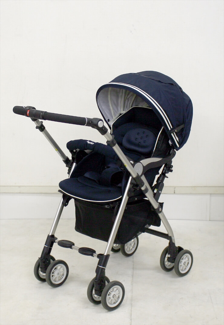 ソラリア 2013 タッジオネイビー オート4輪 アップリカ