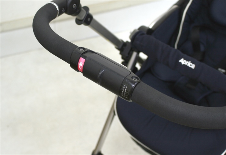 ソラリア 2013 タッジオネイビー オート4輪 アップリカ