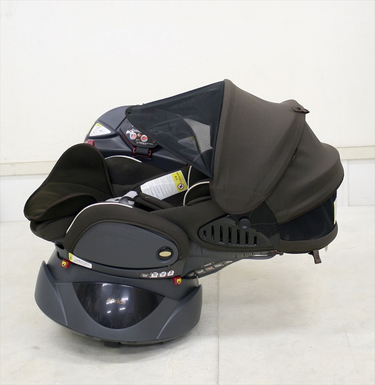 フラディア エアープラス ソリッドブラウンBR アップリカ製ベッド型チャイルドシート