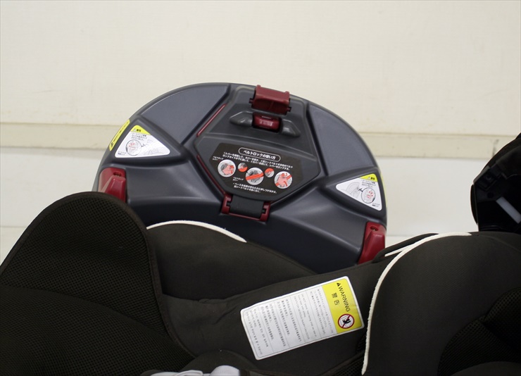 フラディア エアープラス ソリッドブラウンBR アップリカ製ベッド型チャイルドシート