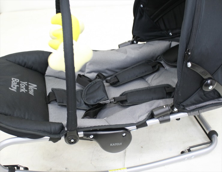 イージーリクライニングバウンサー ニューヨークベビー