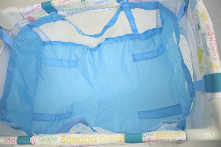 プレイヤード 折り畳めるベビーサークル 水色 カトージ