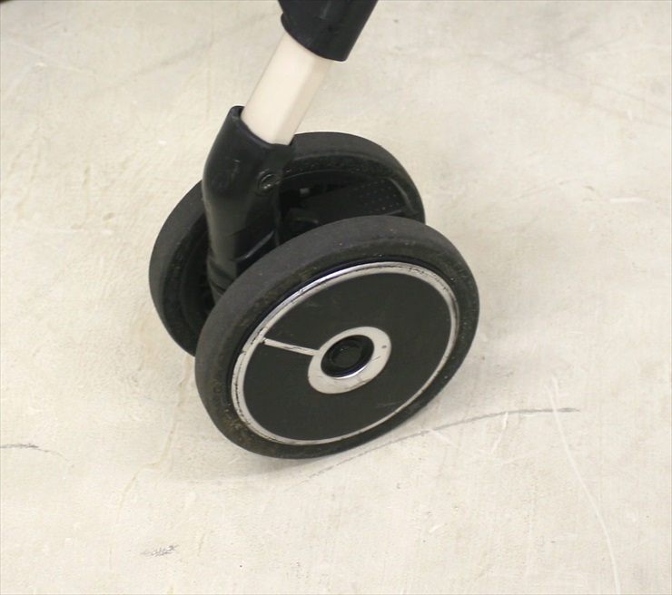 F2plus AD-300 パールホワイト