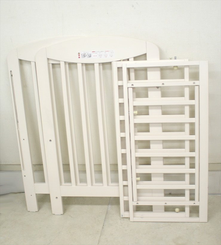 ミニ立ちベッド プチバニラ カトージ製ベビーベッド