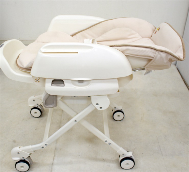 ルシエス オートスウィング ベージュ コンビ製電動ハイローチェア