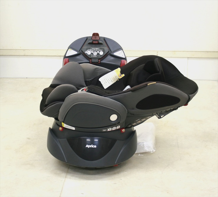 フラディア ディアターン ファディアブラック アップリカ製チャイルドシート