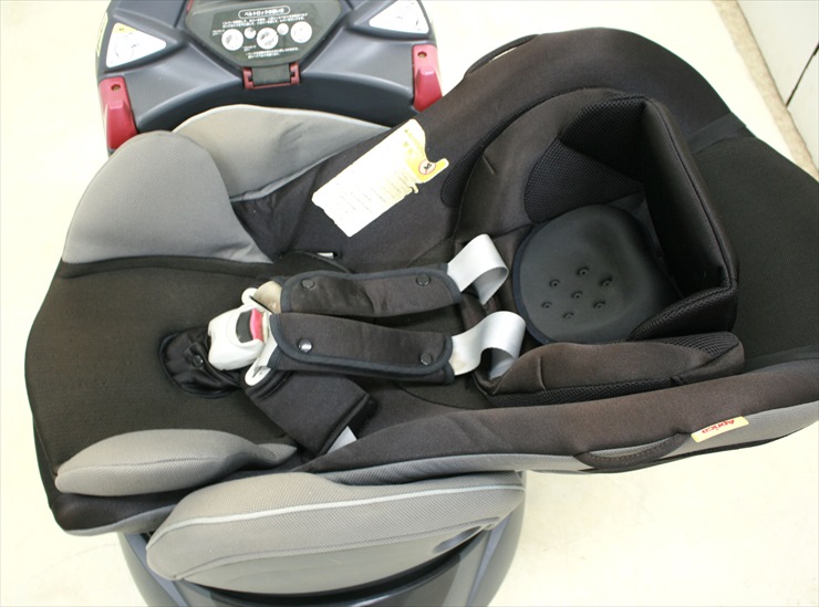 フラディア ディアターン ファディアブラック アップリカ製チャイルドシート