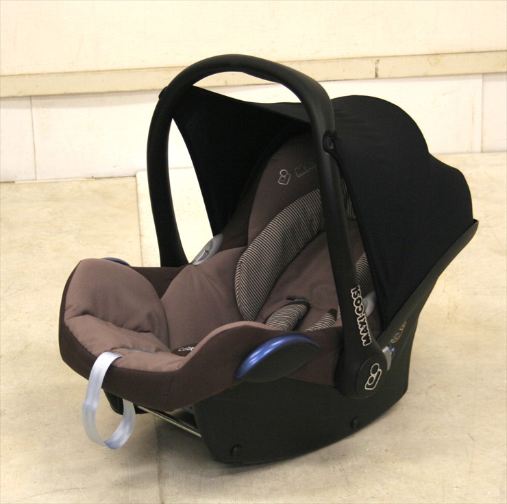 マキシコシ カブリオフィックス アースブラウン