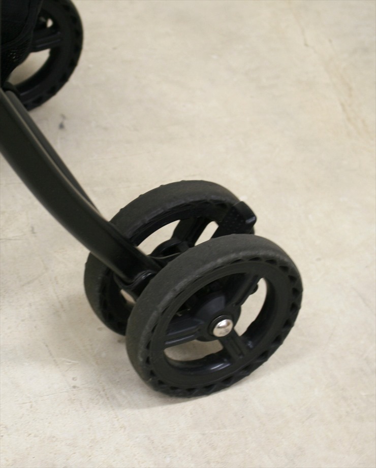 メチャカルハンディα エッグショック MC-400 ハニカムブラック